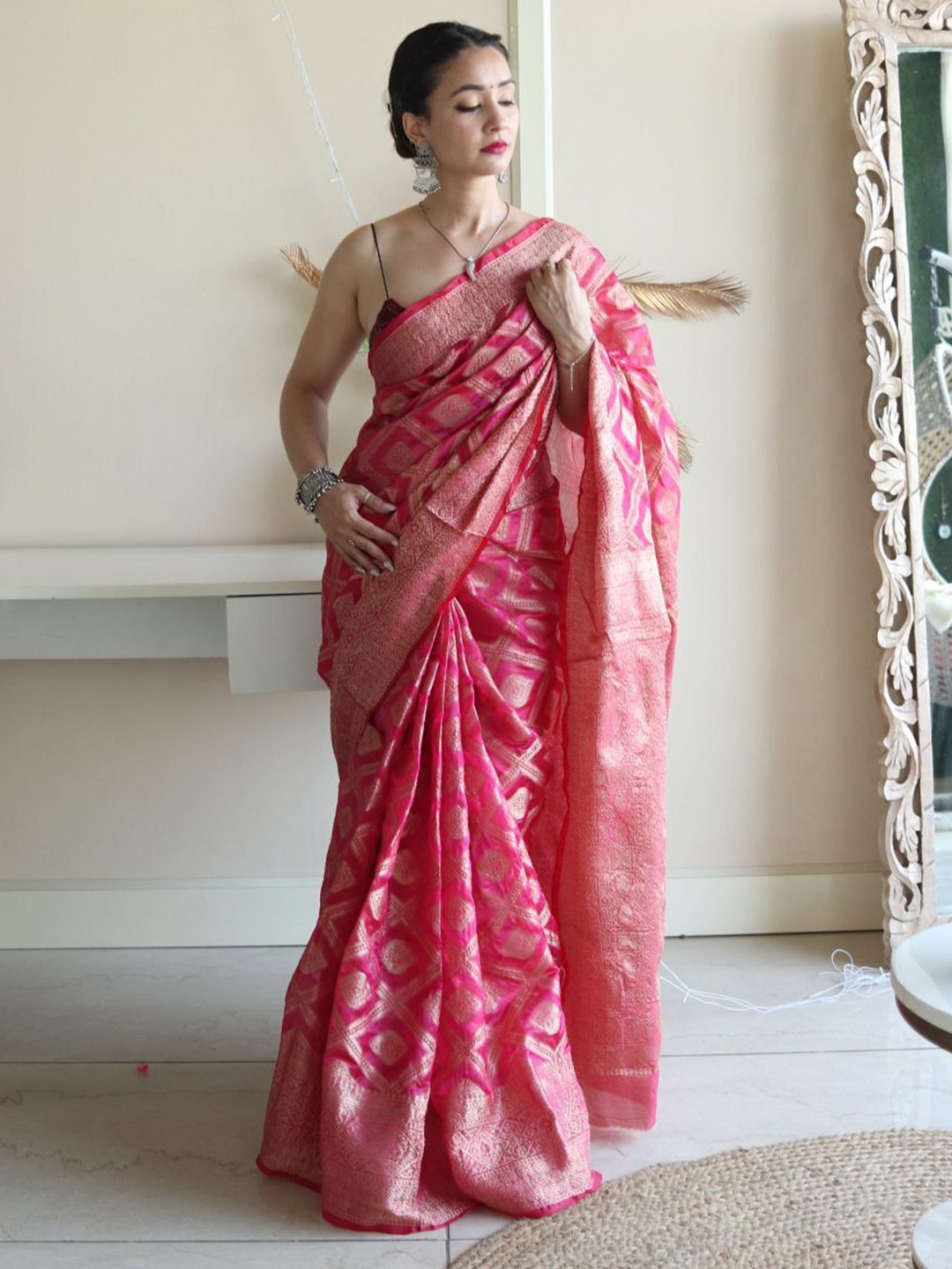 

KALINI Ethnic Motifs Woven Design Zari Pure Silk Banarasi Saree, Pink