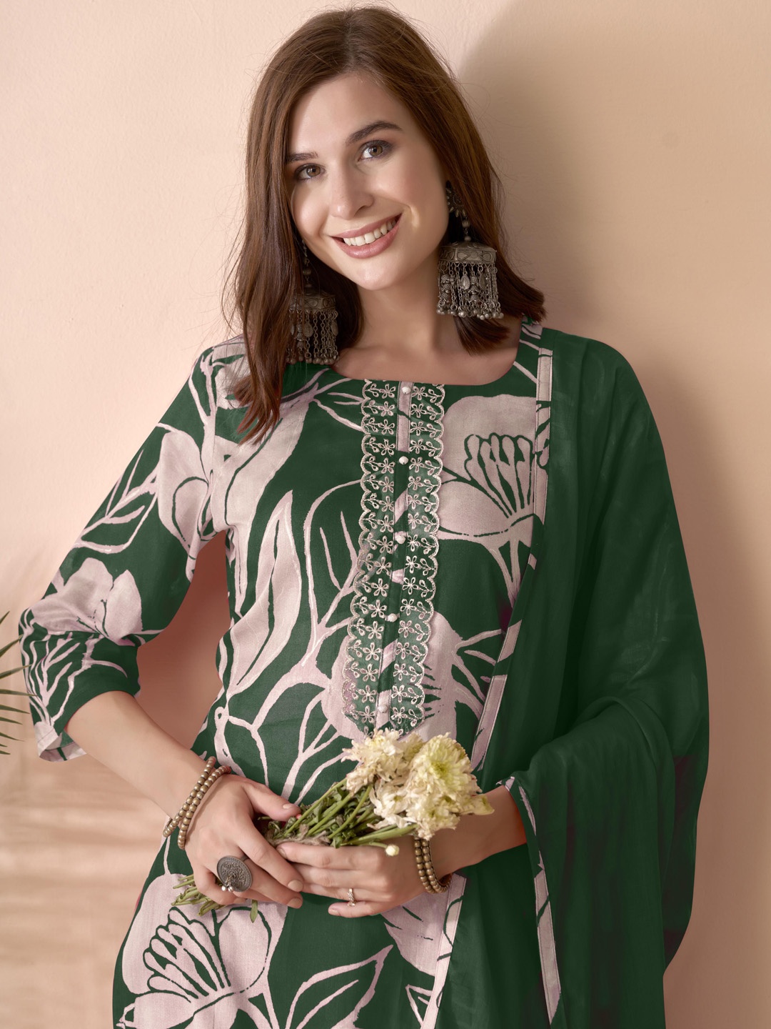 

Anouk Floral Printed Regular Pure Cotton Straight Kurta with Trousers & Dupatta, Green