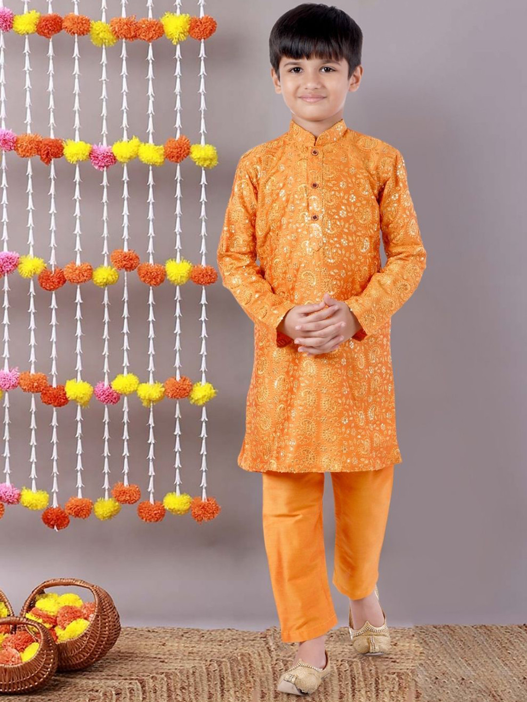 

Pehanaava Boys Paisley Embroidered Sequined Straight Pure Cotton Kurta With Pyjamas, Yellow