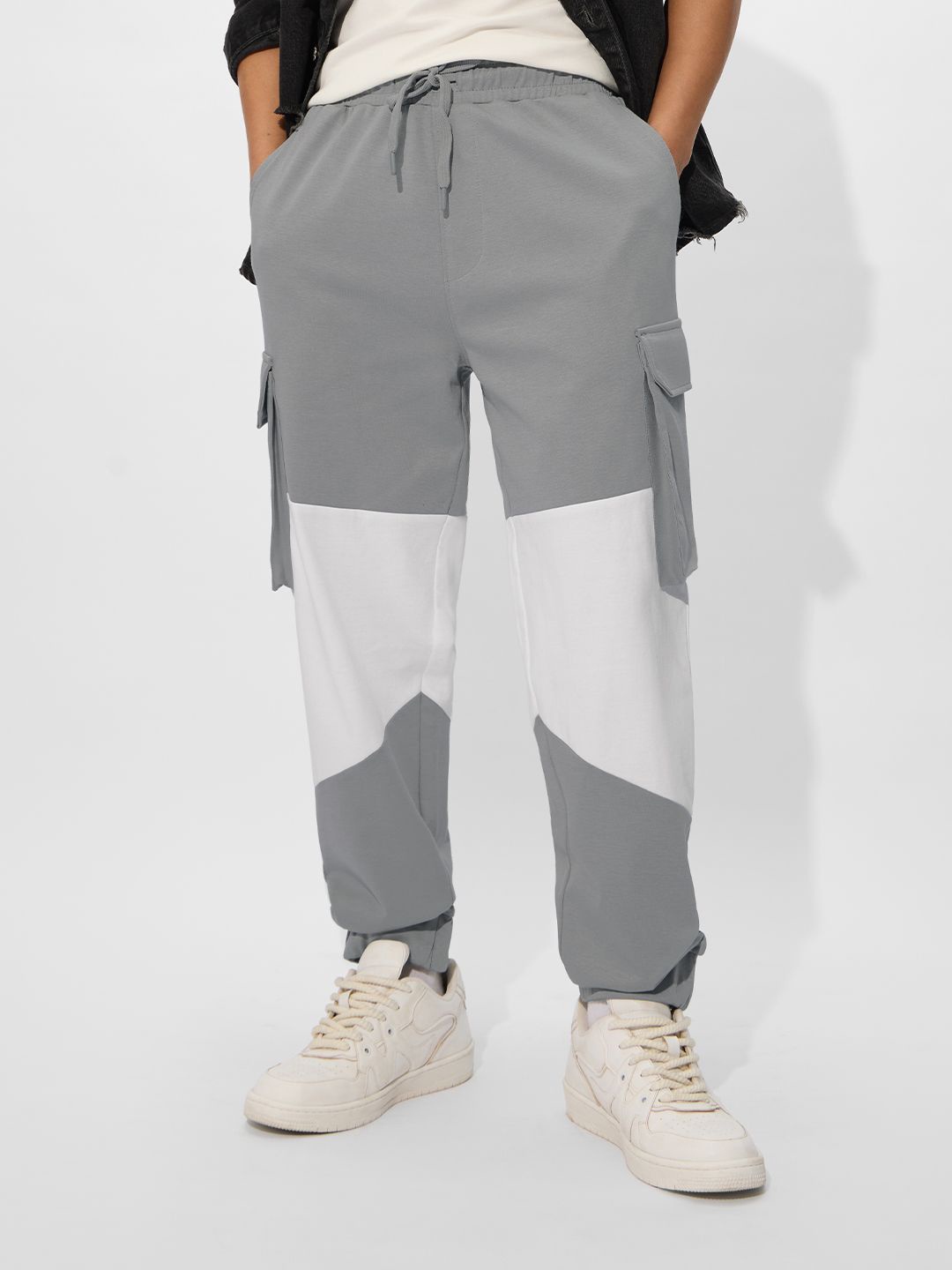 

The Souled Store Men Colourblocked Relaxed Fit Jogger, Grey