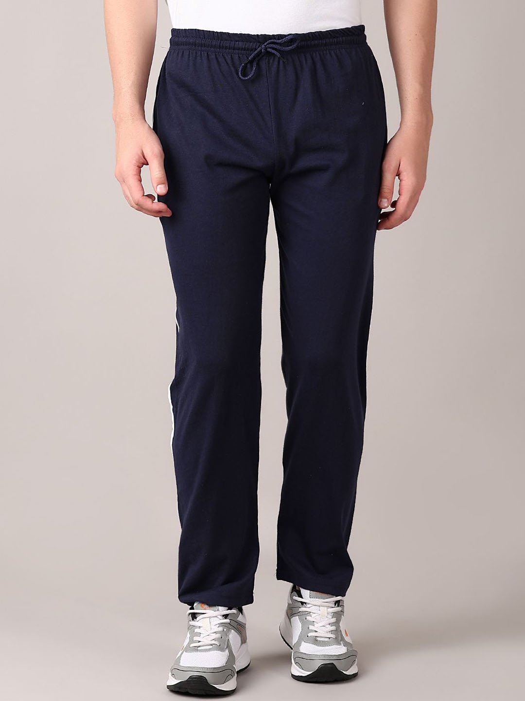 

V-Mart Men Cotton Mid Rise Track Pant, Navy blue