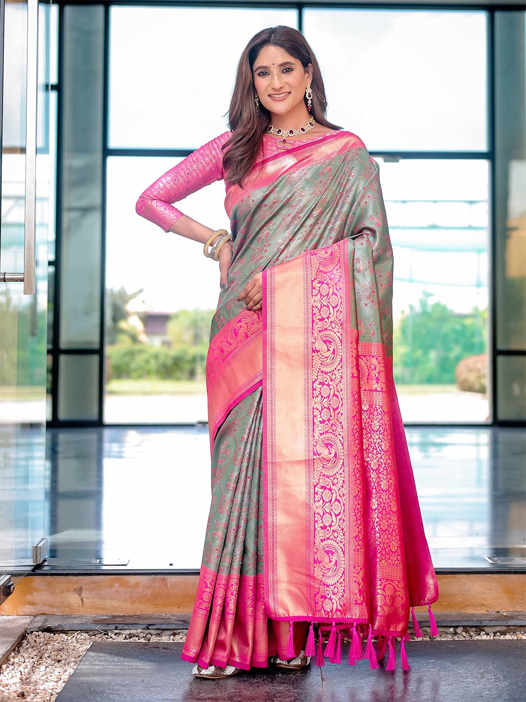 

Mitera Floral Woven Design Zari Kanjeevaram Saree, Grey