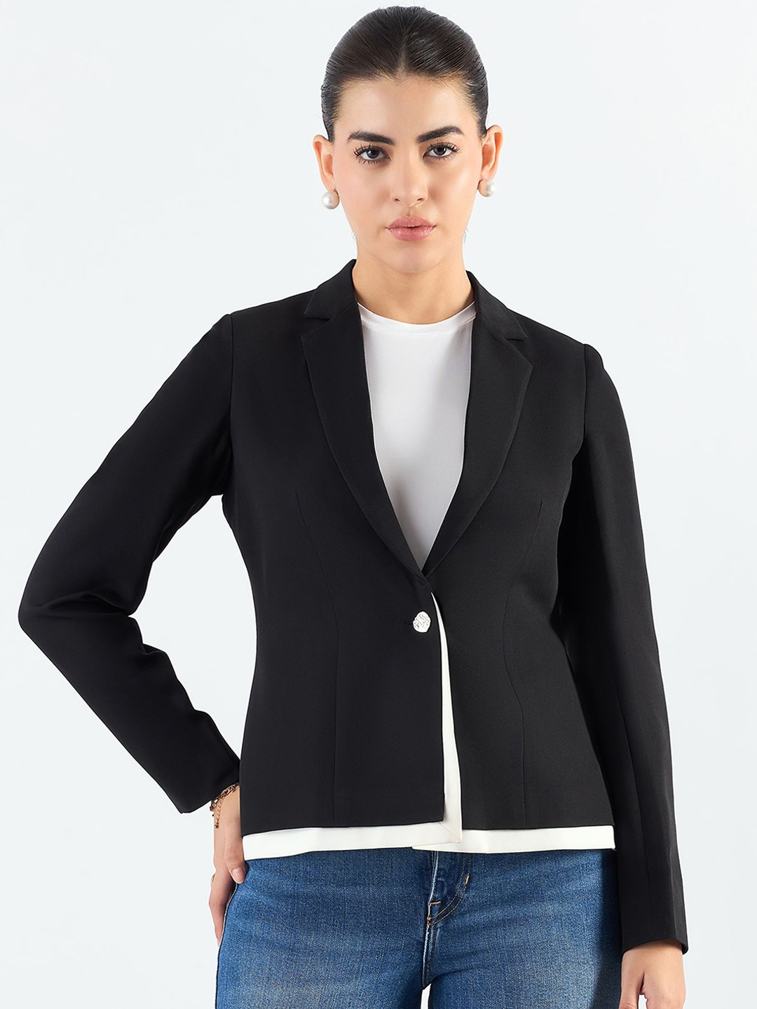 

PowerSutra Notched Lapel Collar Single Breasted Blazer, Black