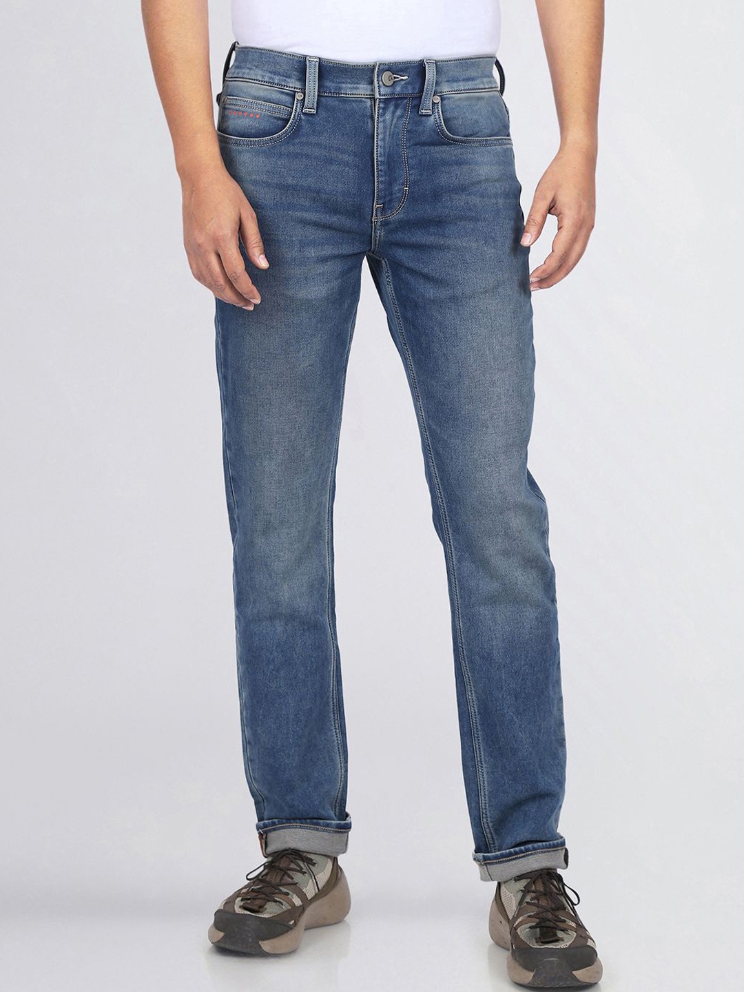 

Lee Men Mid-Rise Slim Fit Light Fade Stretchable Jeans, Blue