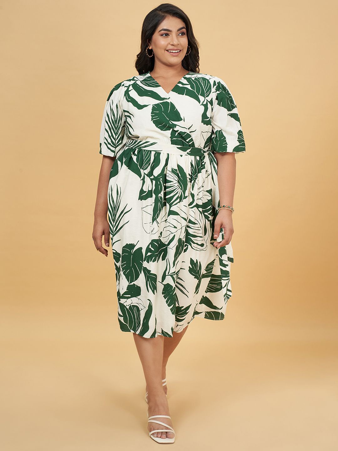 

Honey Curvytude by Pantaloons Women Floral Printed Fit & Flare Midi Dress, Green