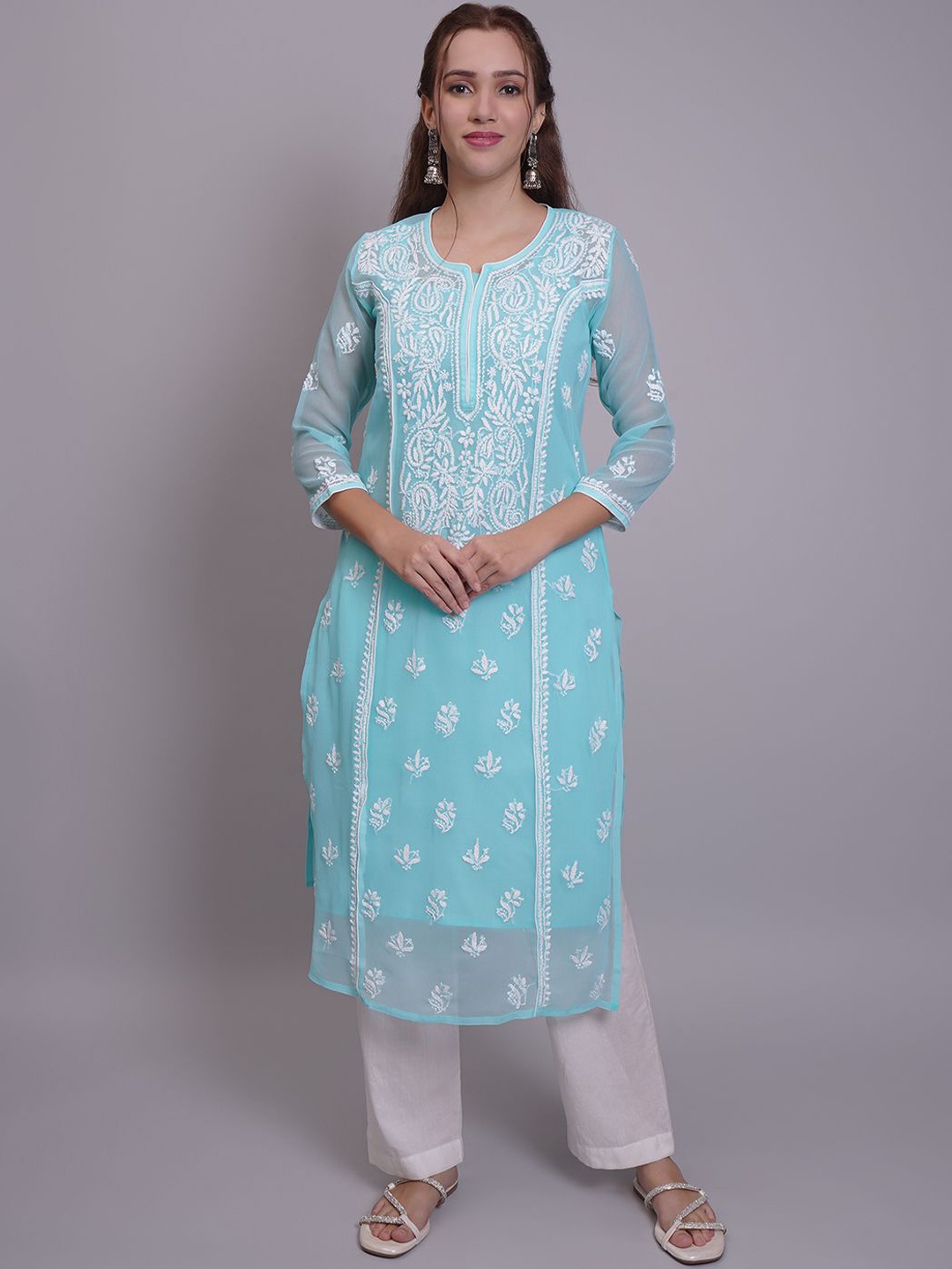 

Seva Chikan Ethnic Motifs Embroidered Round Neck Three Quarter Sleeves Straight Kurta, Sea green