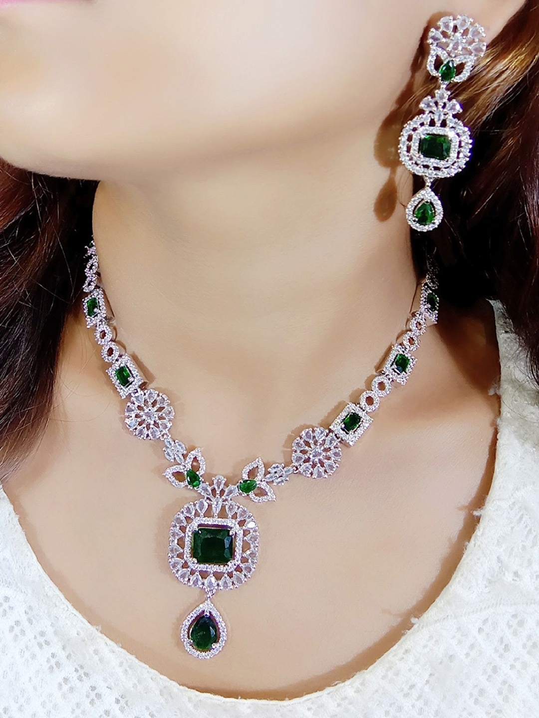 

Ladymania Sliver Plated AD Stone Studded Jewellery Set, Green