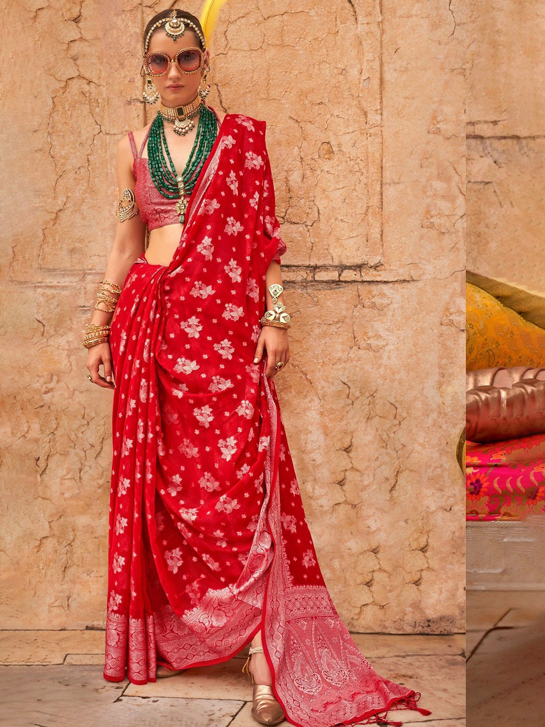 

MySilkLove Floral Printed Pure Georgette Saree, Red