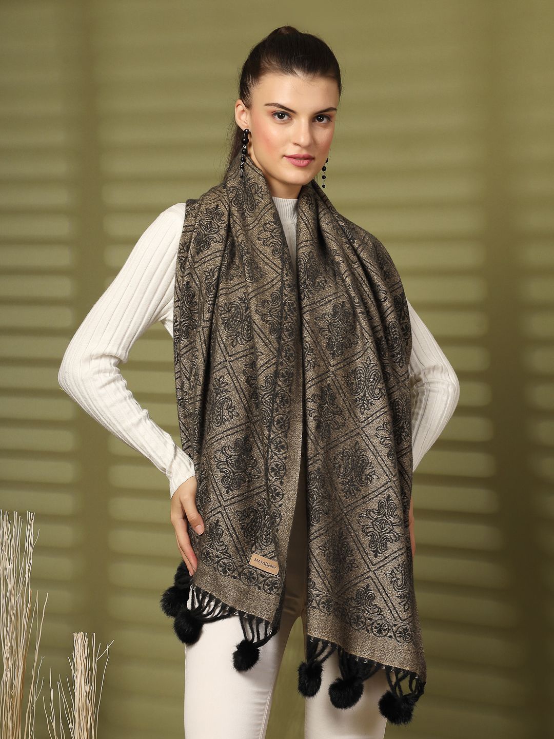 

Mafadeny Women Printed Winter Stylished & Cosy Stole, Black