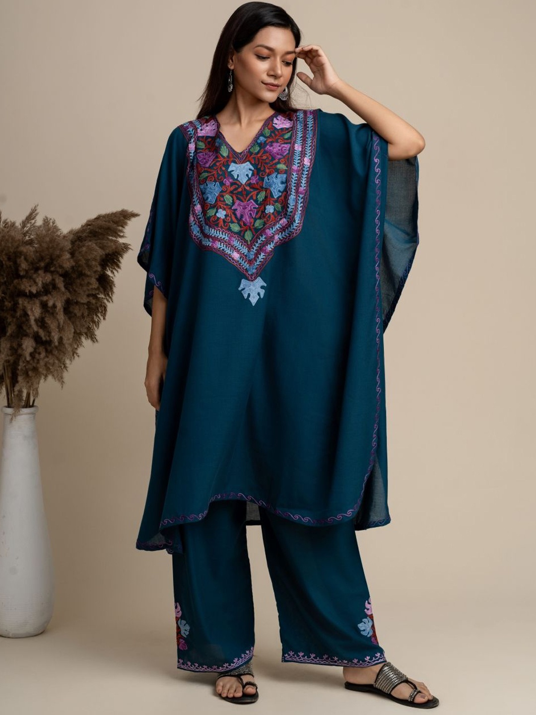 

Hastya Kala Floral Embroidered Thread Work Pure Cotton Kaftan Kurta With Trousers, Blue