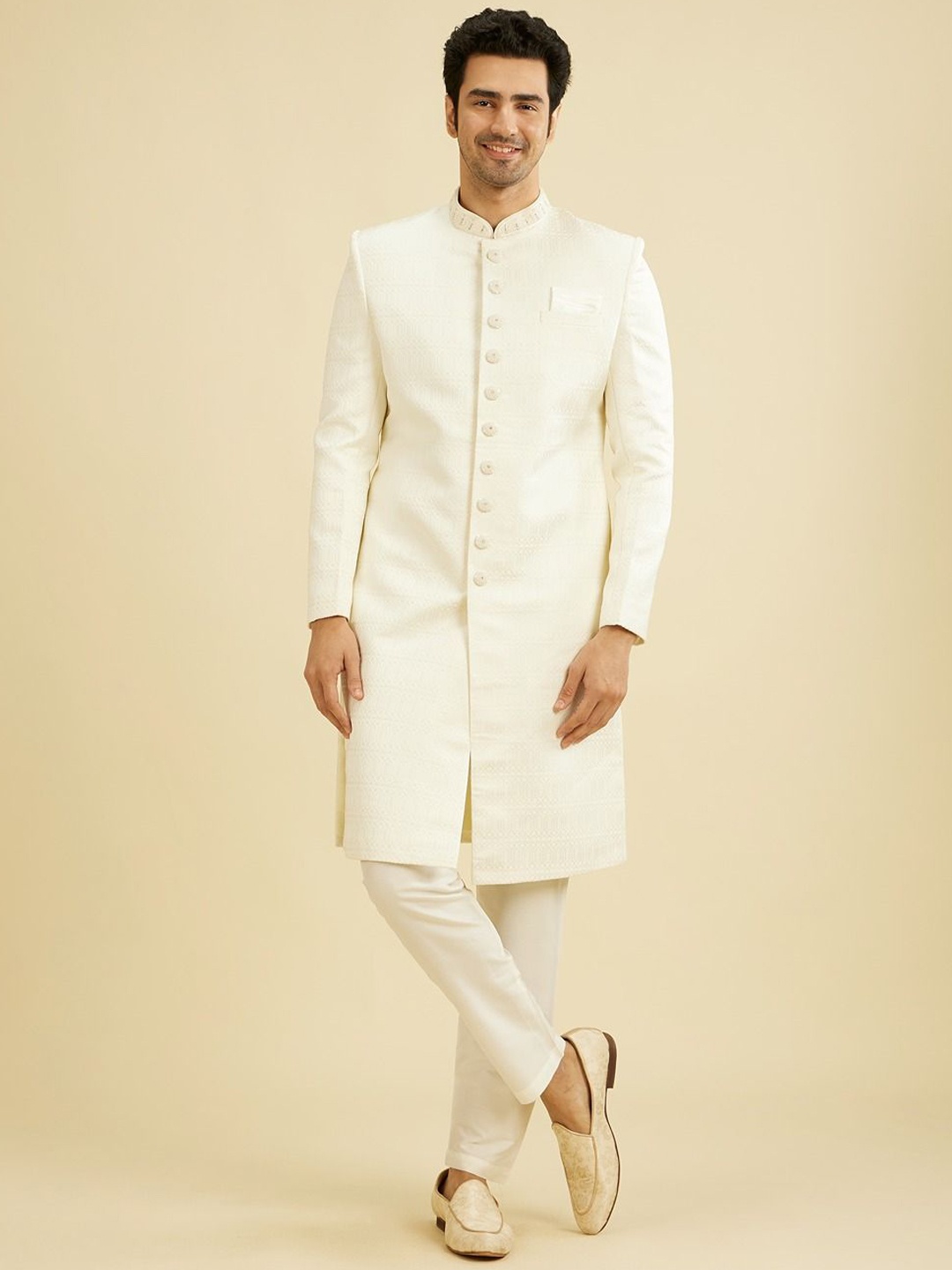 

Manyavar Men Self Design Mandarin Collar Sherwani Set, White