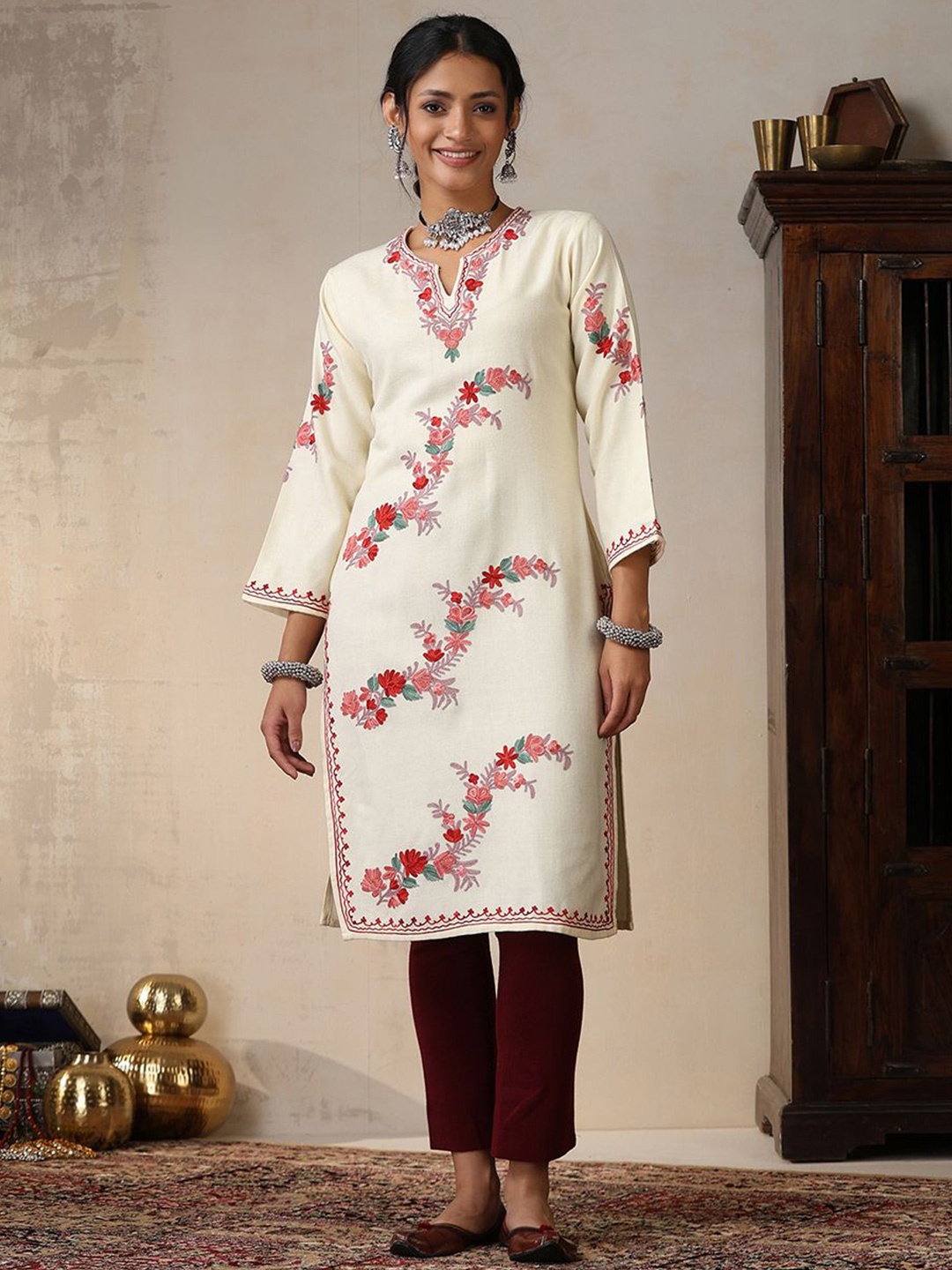 

House of Chikankari Floral Embroidered Thread Work Woollen Straight Kurta, Beige