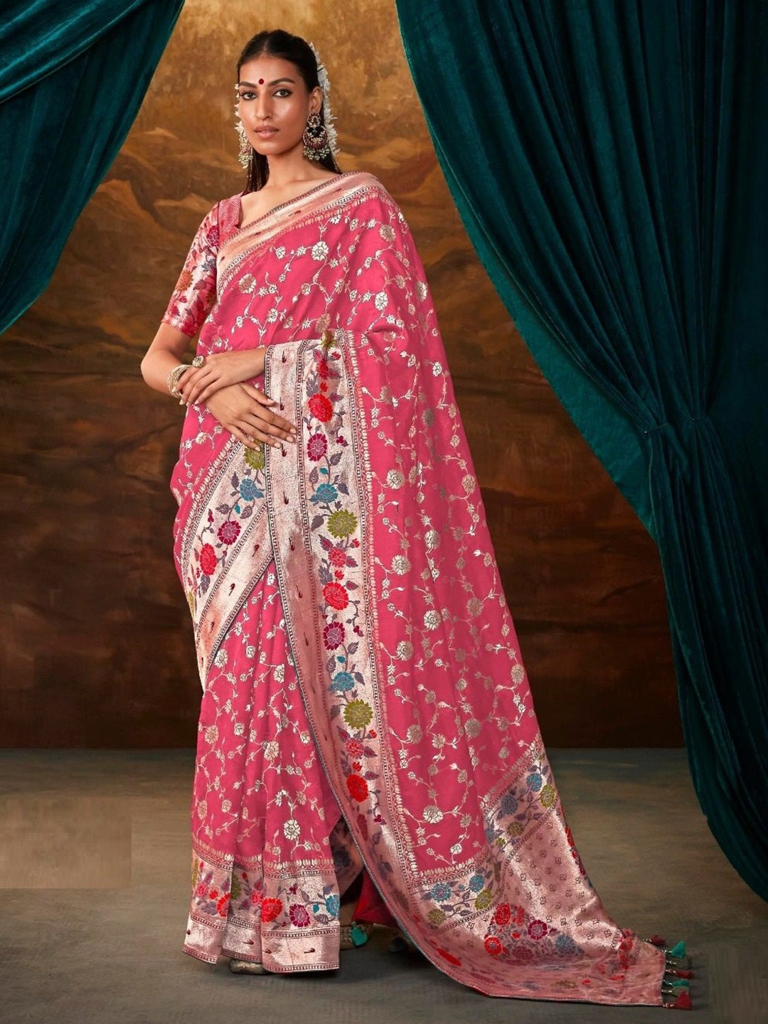 

MAHALASA Ethnic Motifs Woven Design Zari Paithani Saree, Pink