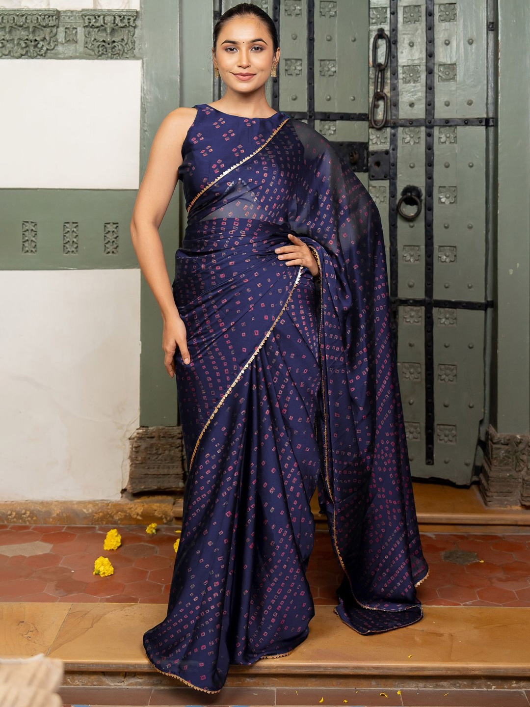 

MIRCHI FASHION Bandhani Printed Gotta Patti Bandhani Saree, Navy blue