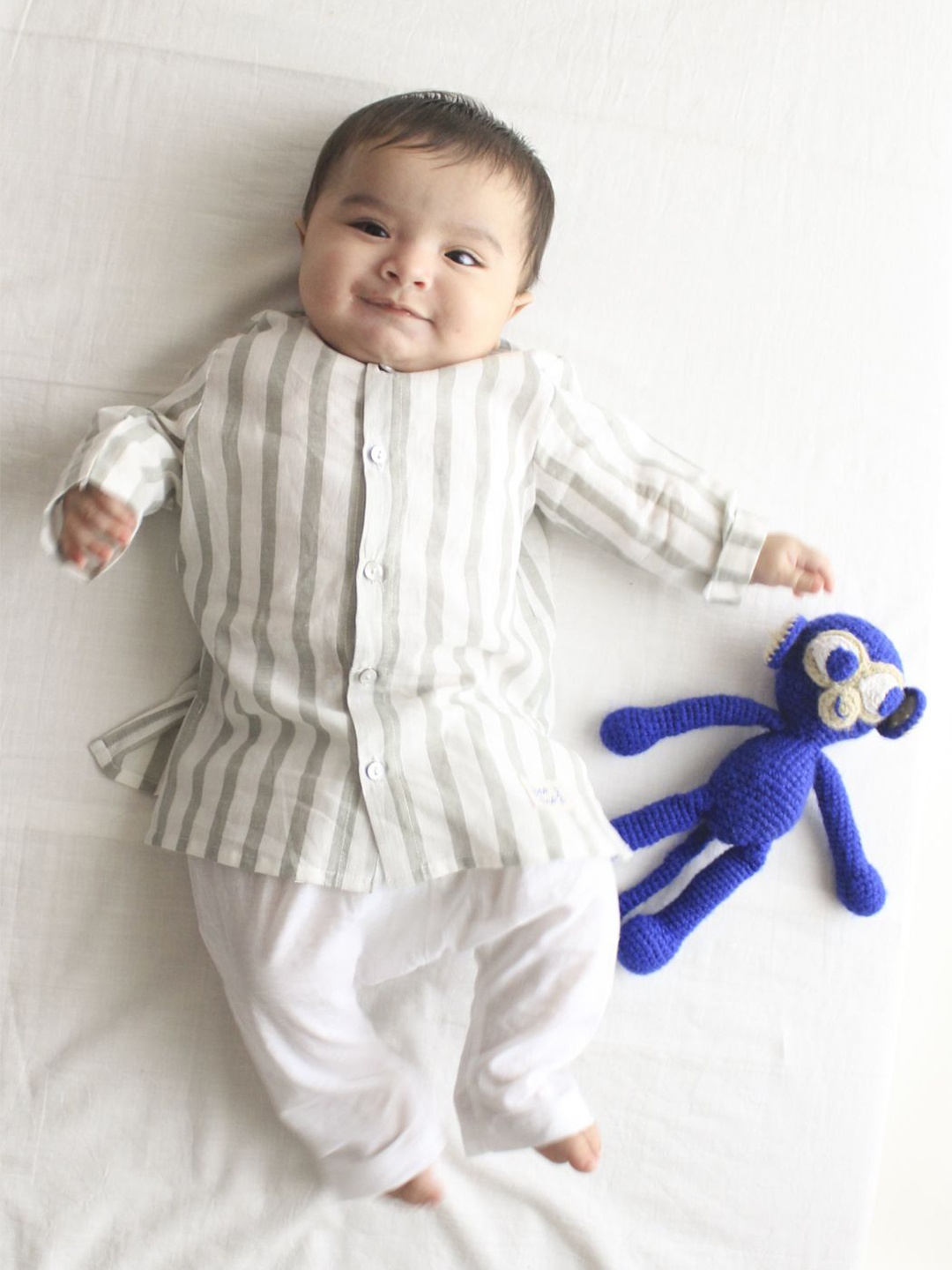 

Tiber Taber Kids Striped Pure Cotton Straight Kurta With Pyjama, Grey