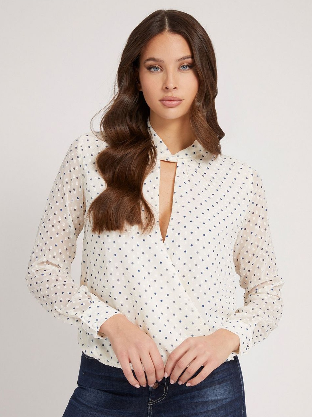 

GUESS Women Polka Dot Print Keyhole Neck Wrap Top, Off white