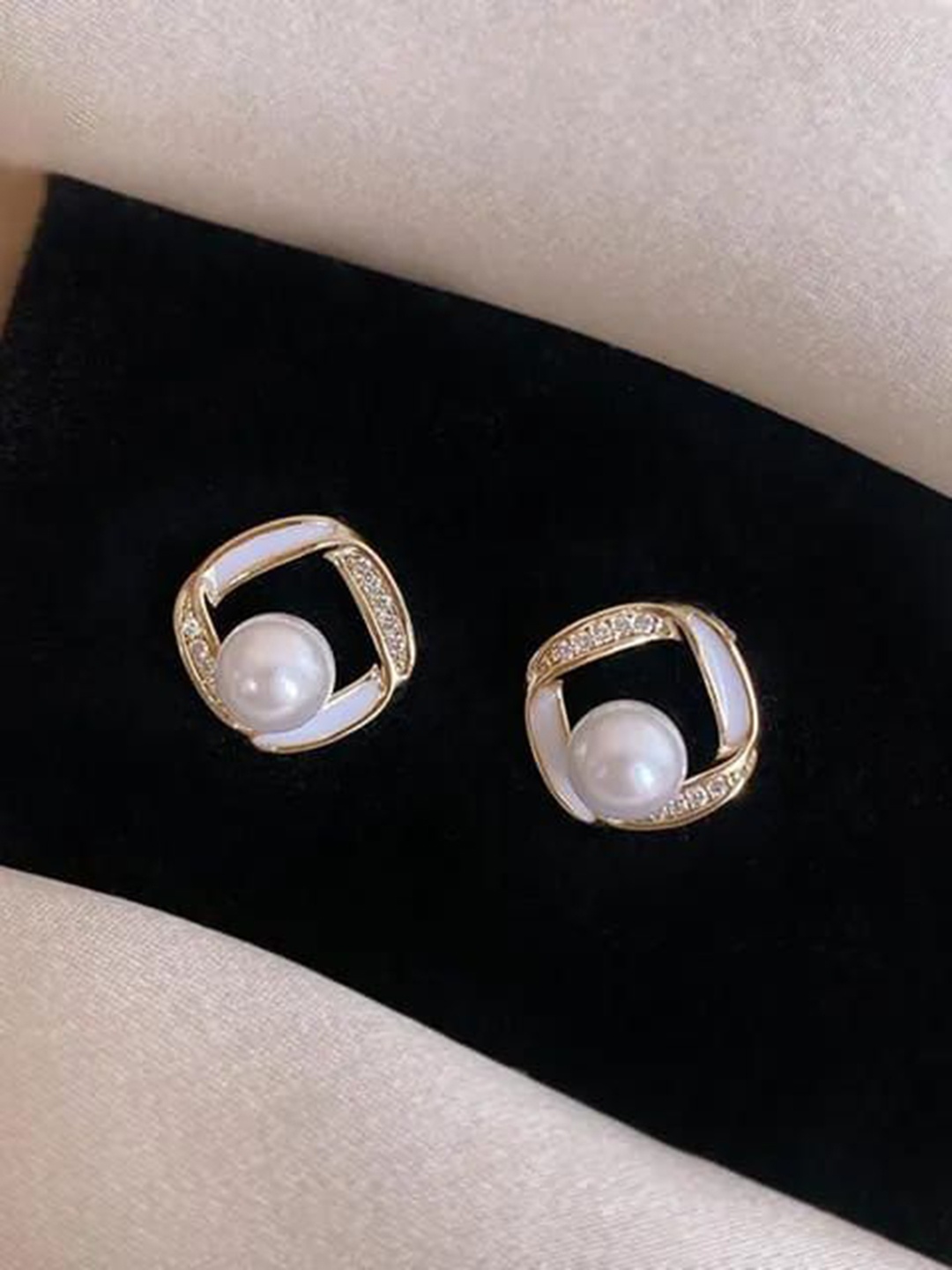 

YU FASHIONS Geometric Drop Earrings, Gold