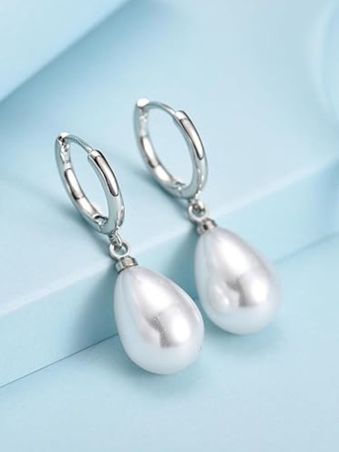 

EL REGALO Beaded Contemporary Drop Earrings, White