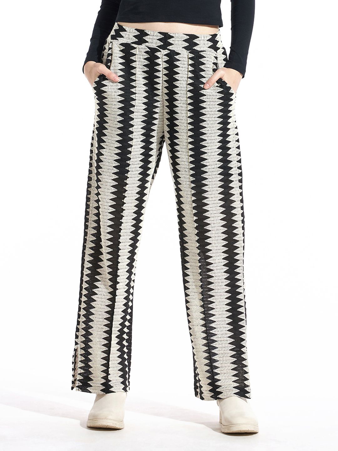 

Bewakoof Women Textured Printed Cotton Baggy Relaxed High-Rise Trousers, Black