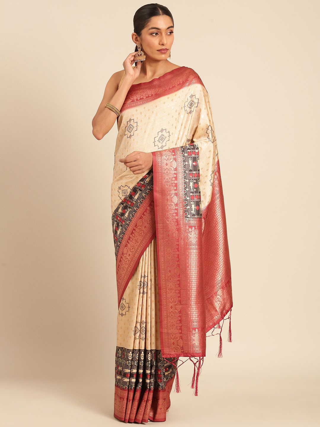 

Mitera Embellished Printed Designer Saree With Unstitched Blouse Piece, Cream