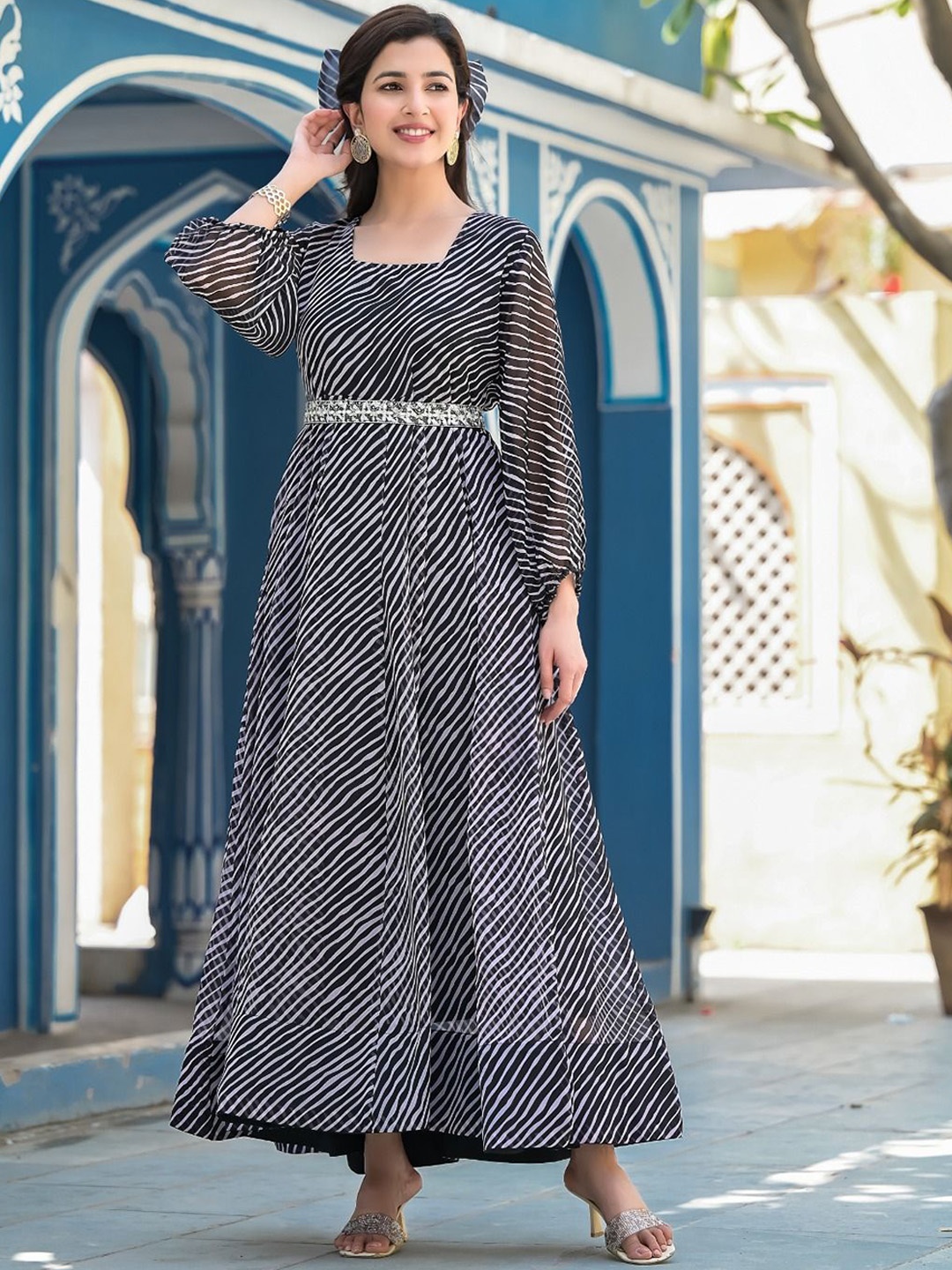 

FLAVIA CREATION Square Neck Leheriya Printed Pure Cotton Ethnic Dresses, Black