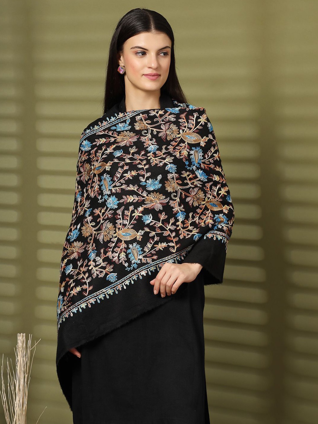 

Mafadeny Women Floral Printed Stole, Black