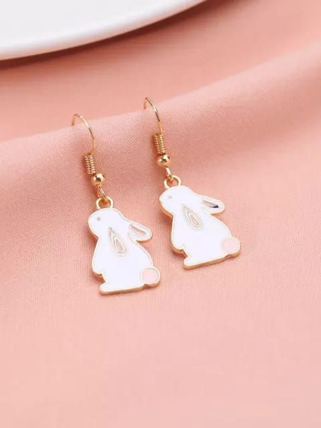 

YU FASHIONS Geometric Drop Earrings, Pink