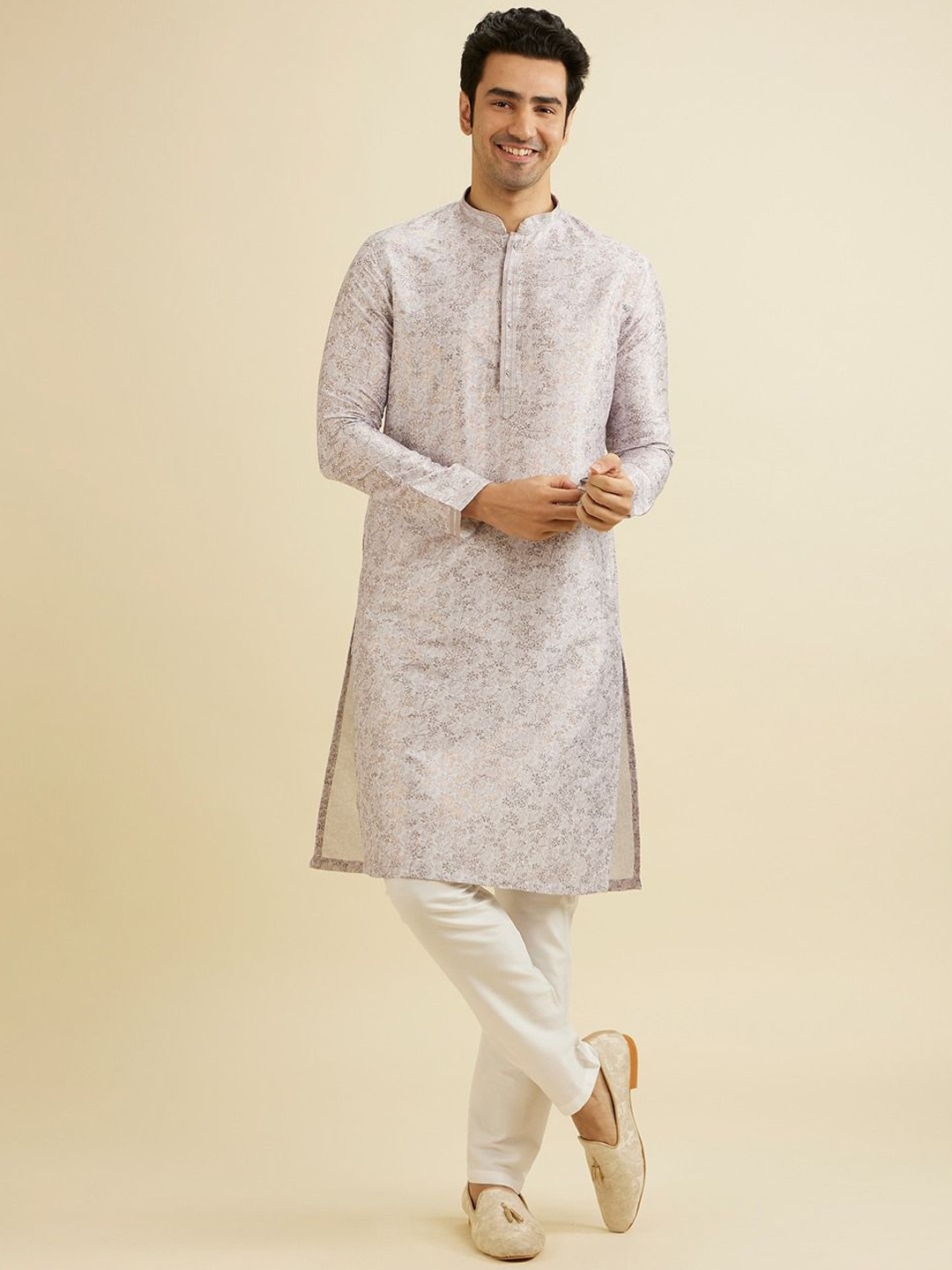 

Manyavar Floral Printed Thread Work Mandarin Collar Straight Kurta with Pyjamas, Purple