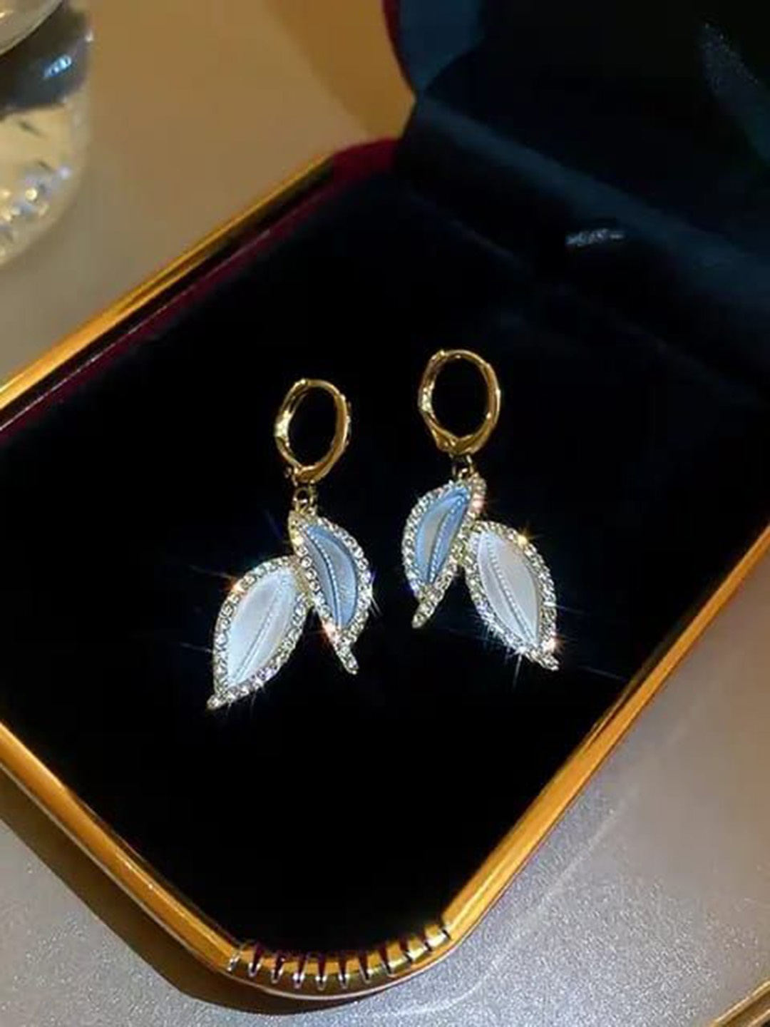 

YU FASHIONS Rhinestone Studded Contemporary Drop Earrings, Gold
