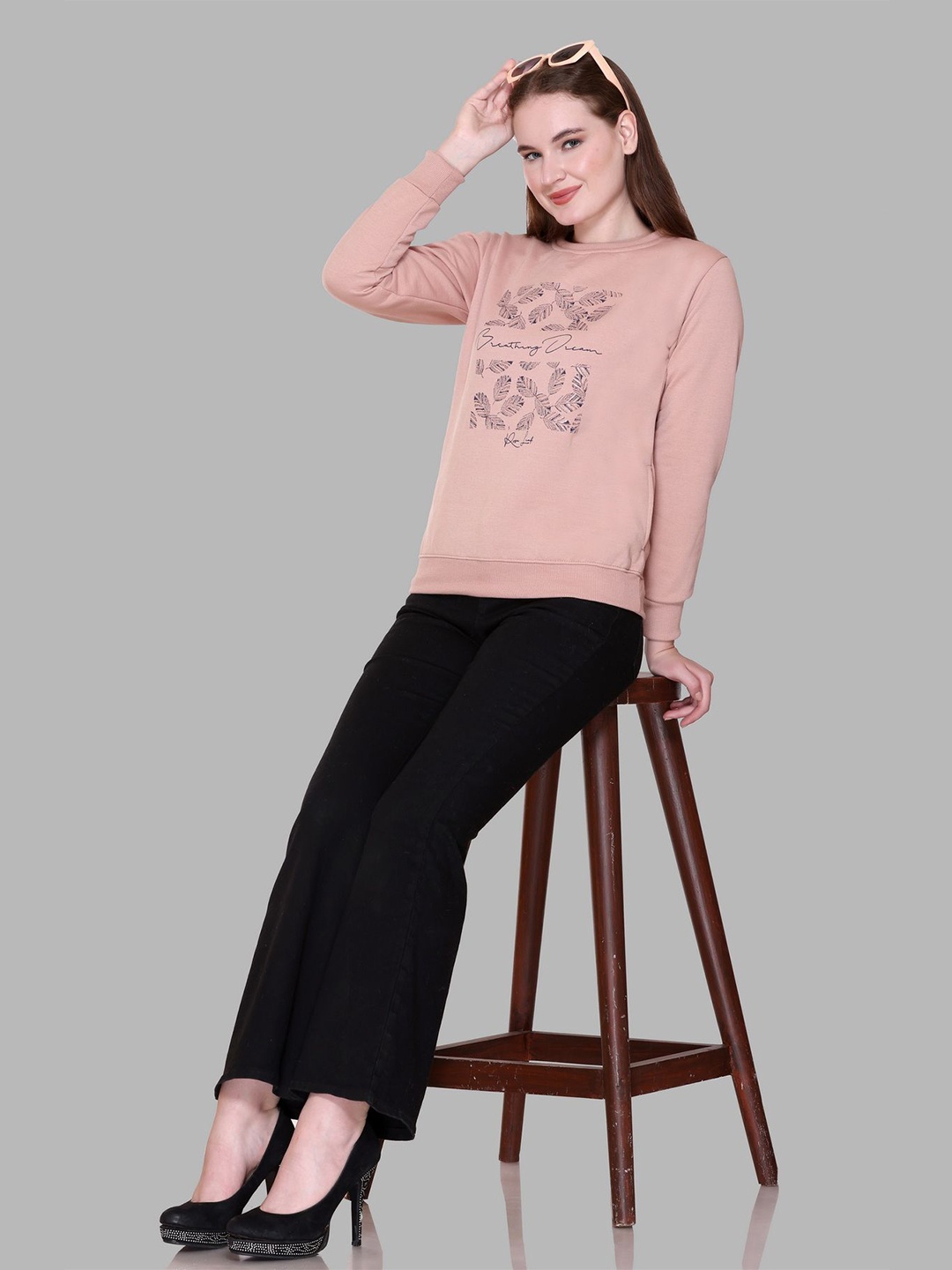 

Pink Marie Women Printed Pullover Sweatshirt, Beige