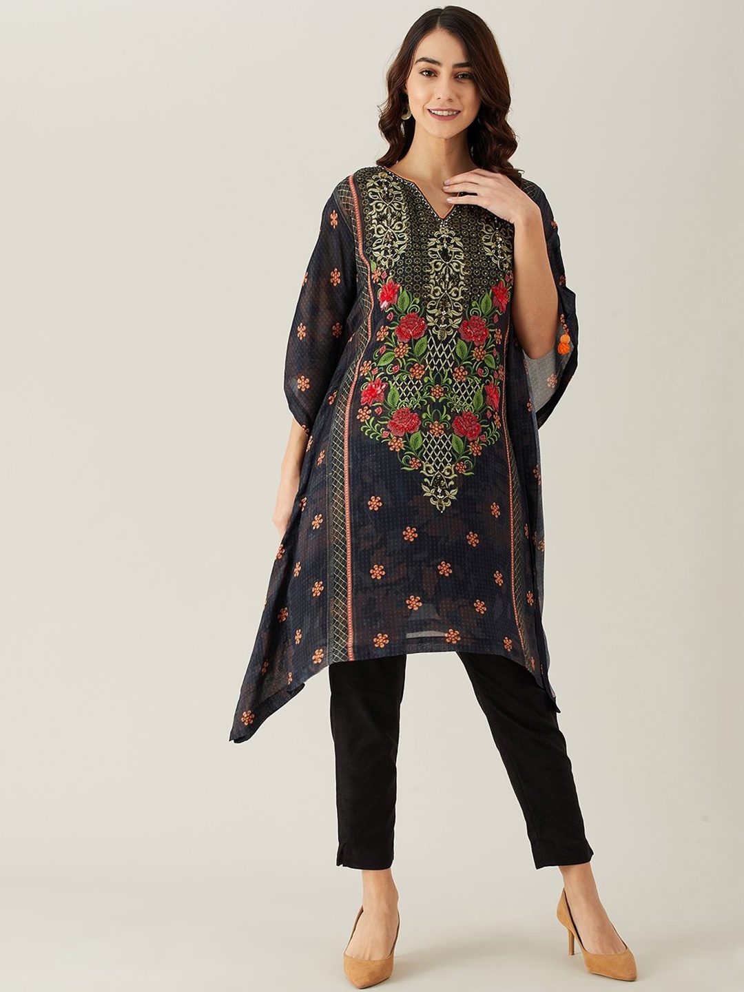 

The Kaftan Company Floral Embroidered Three-Quarter Sleeves Regular Sequinned Kaftan Kurta, Black