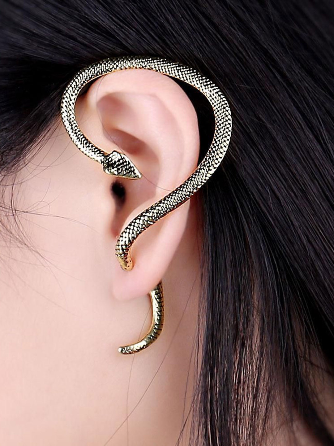 

YU FASHIONS Gold-Plated Snake Shaped Single Ear Cuff Earrings