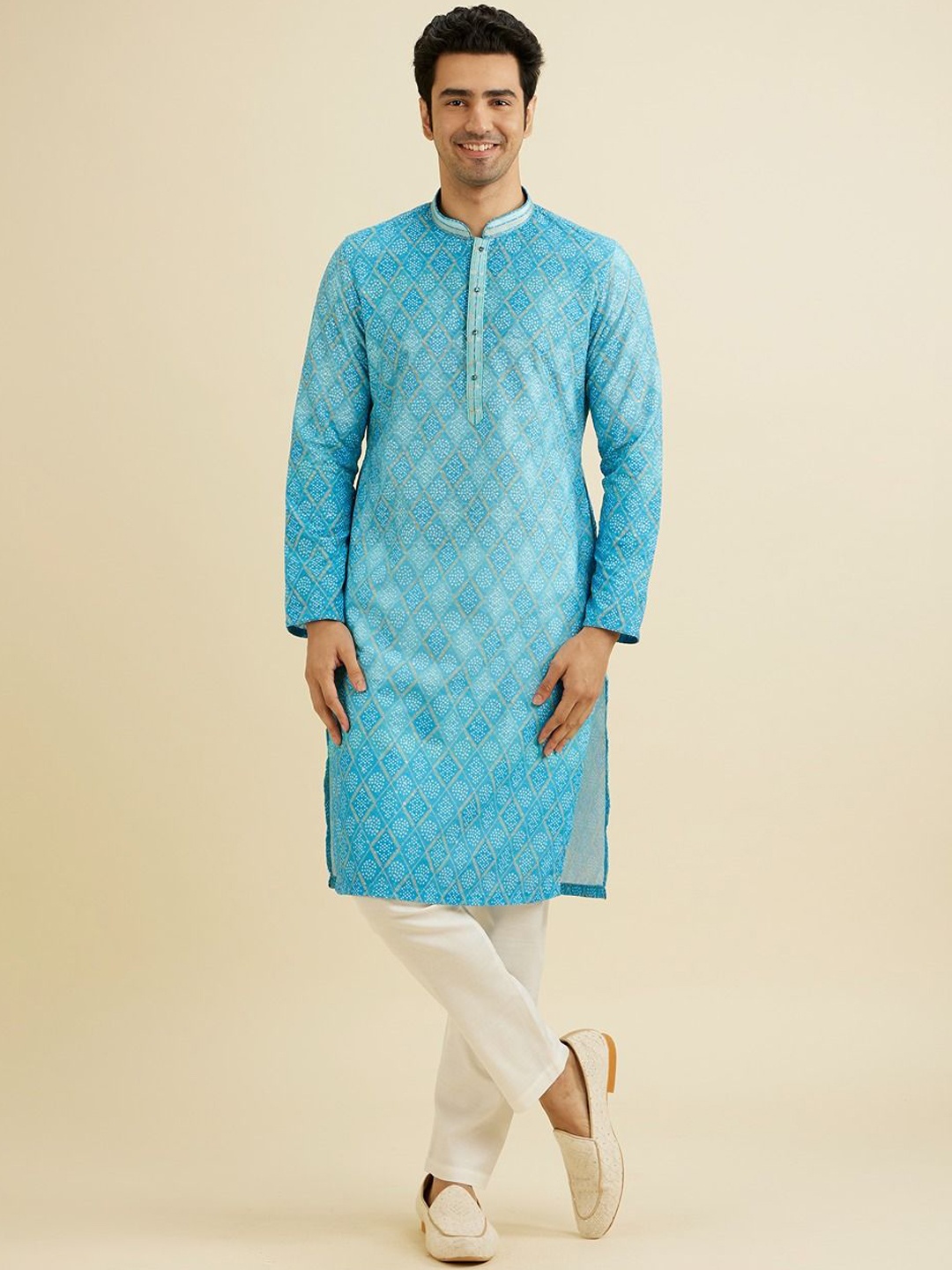 

Manyavar Embroidered Thread Work Kurta with Pyjama, Blue