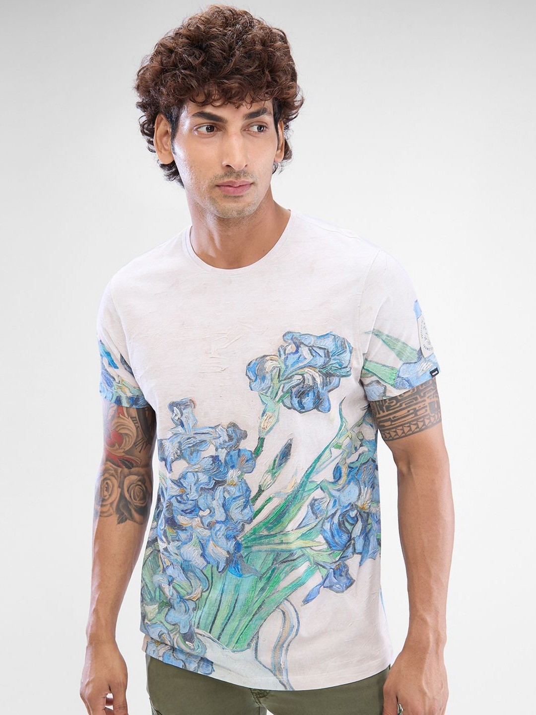 

SPYKAR Men Floral Printed Round Neck Cotton T-shirt, White