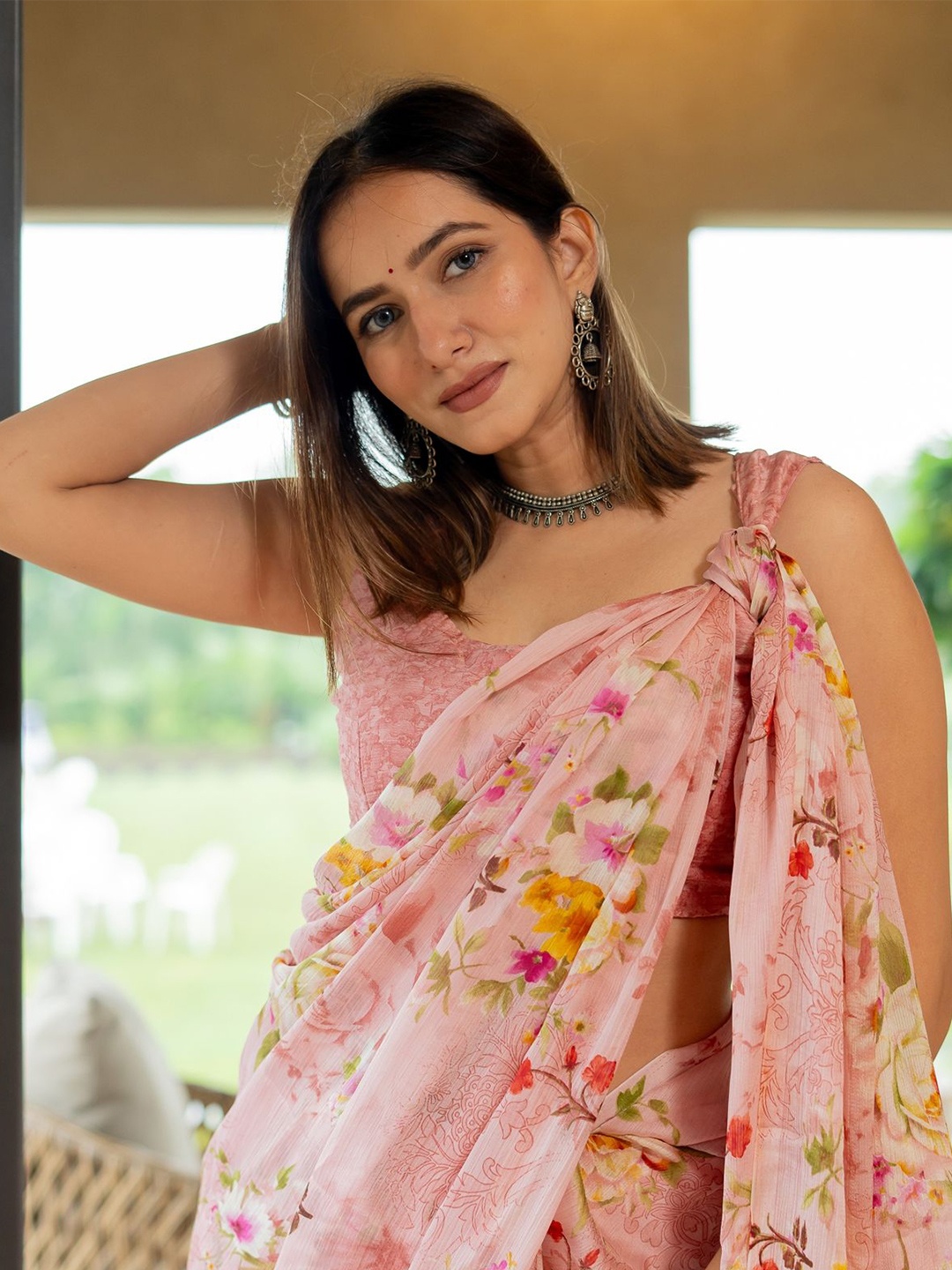 

KALINI Women Floral Printed Saree With Solid Border, Peach