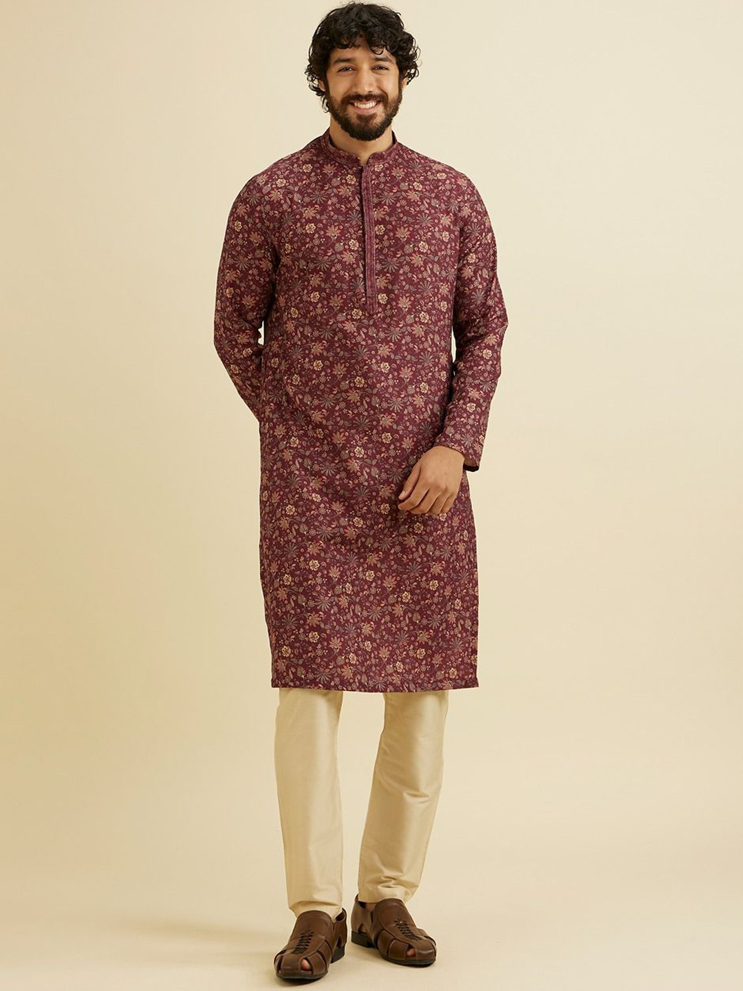 

Manyavar Floral Printed Straight Kurta with Pyjamas, Purple