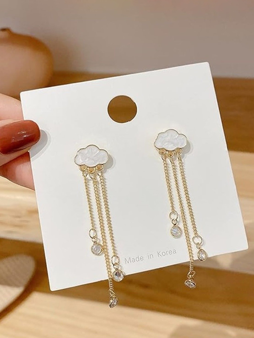 

EL REGALO Contemporary Ear Cuff Earrings, Gold