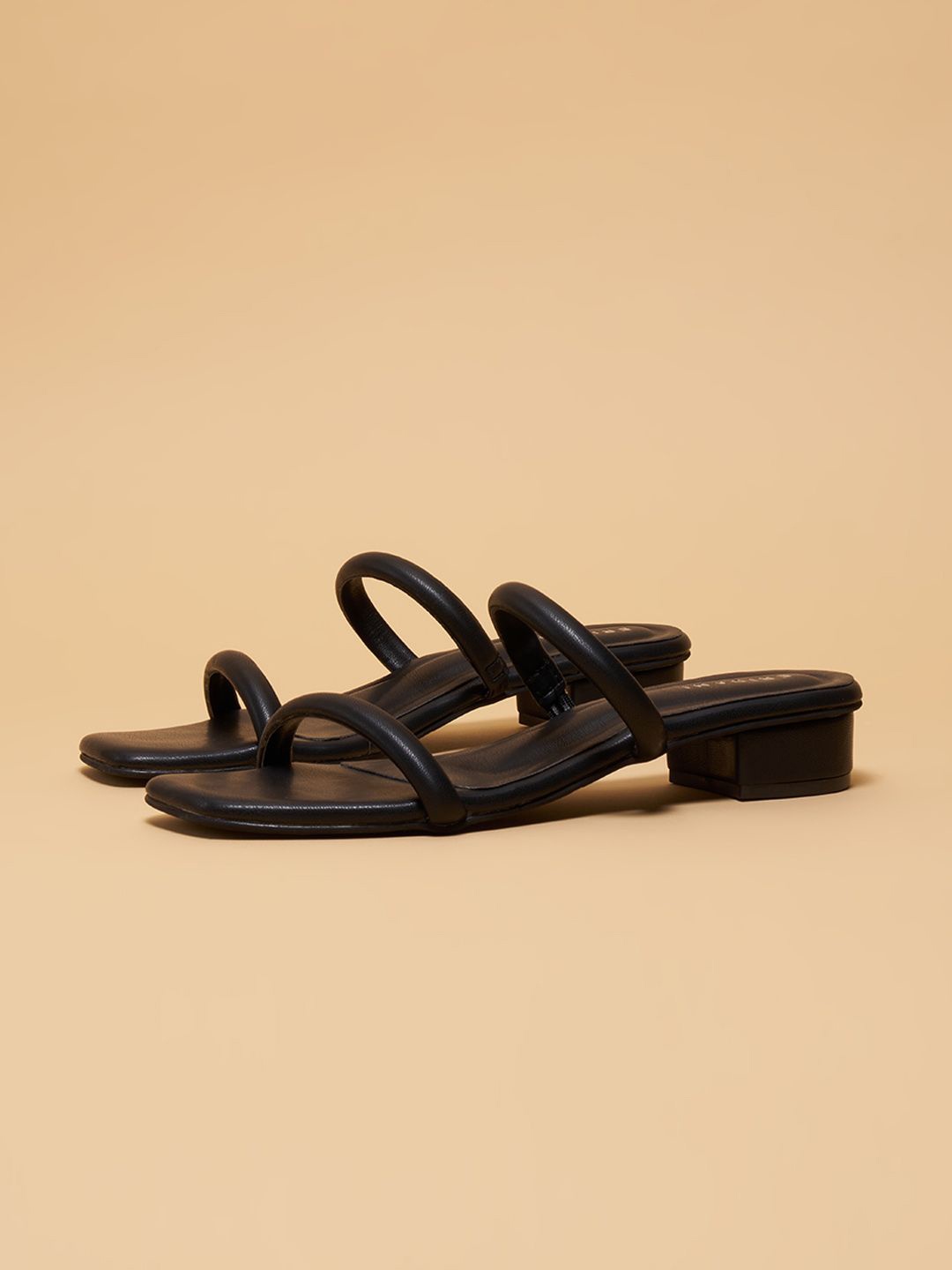 

ERIDANI Zoe Slip-on Flats, Black