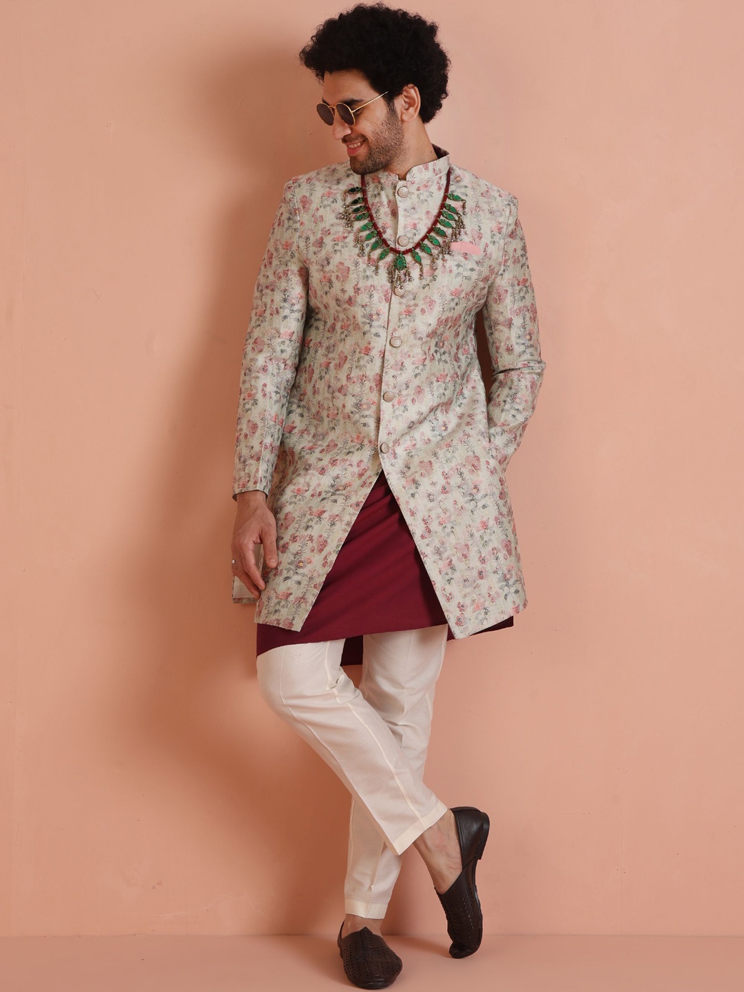 

KISAH Floral Printed Indowestern Sherwani Set, Maroon