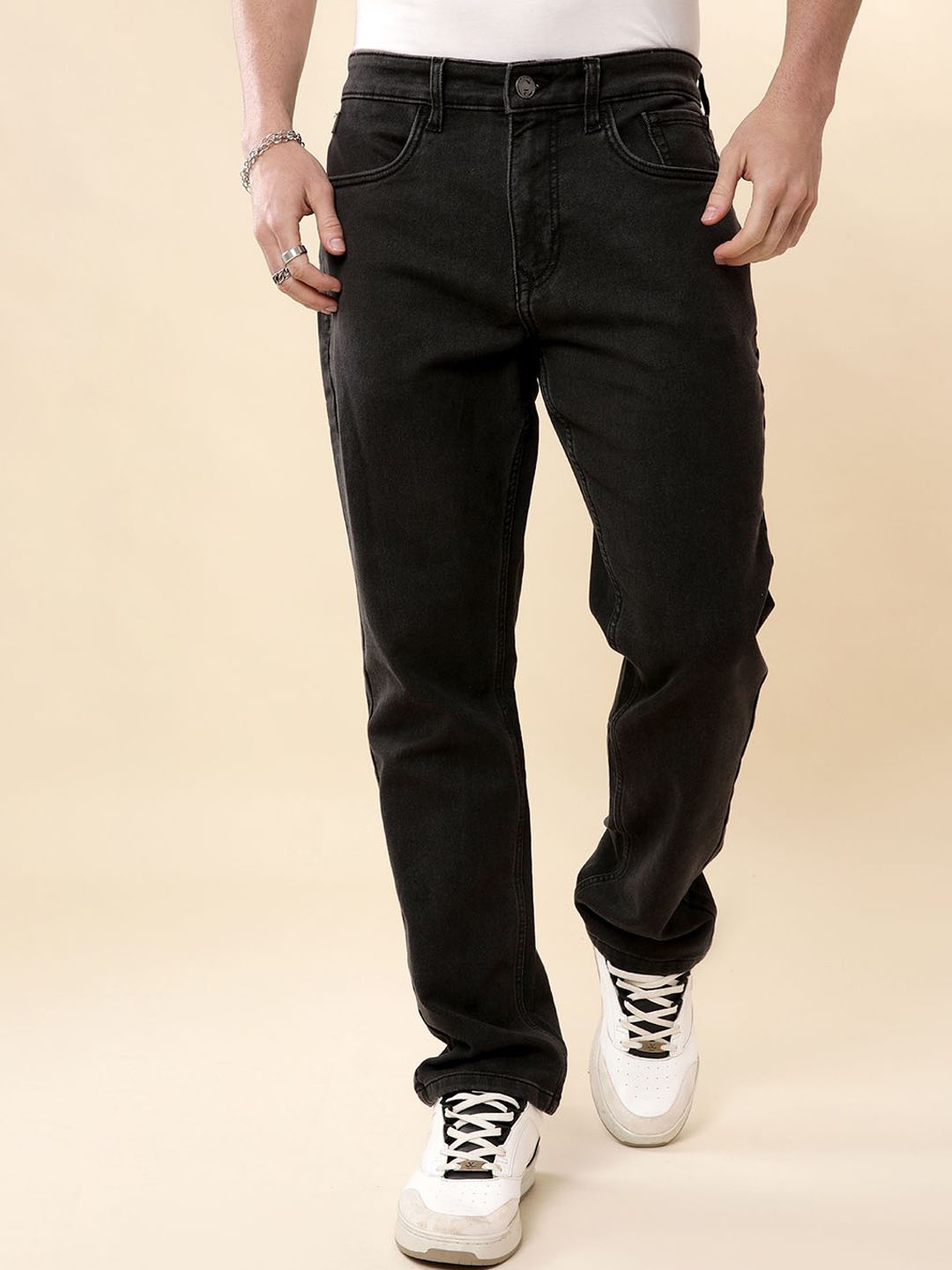 

WROGN Men Cotton Mid-Rise Clean Look Comfort Relaxed Fit Jeans, Grey