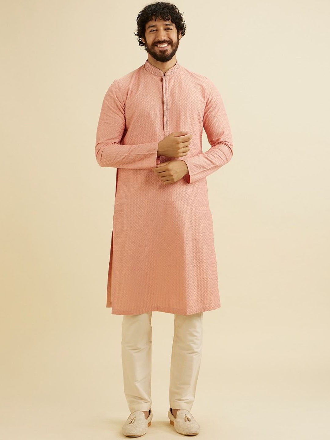 

Manyavar Ethnic Motifs Embroidered Beads and Stones Mandarin Collar Kurta With Trousers, Peach