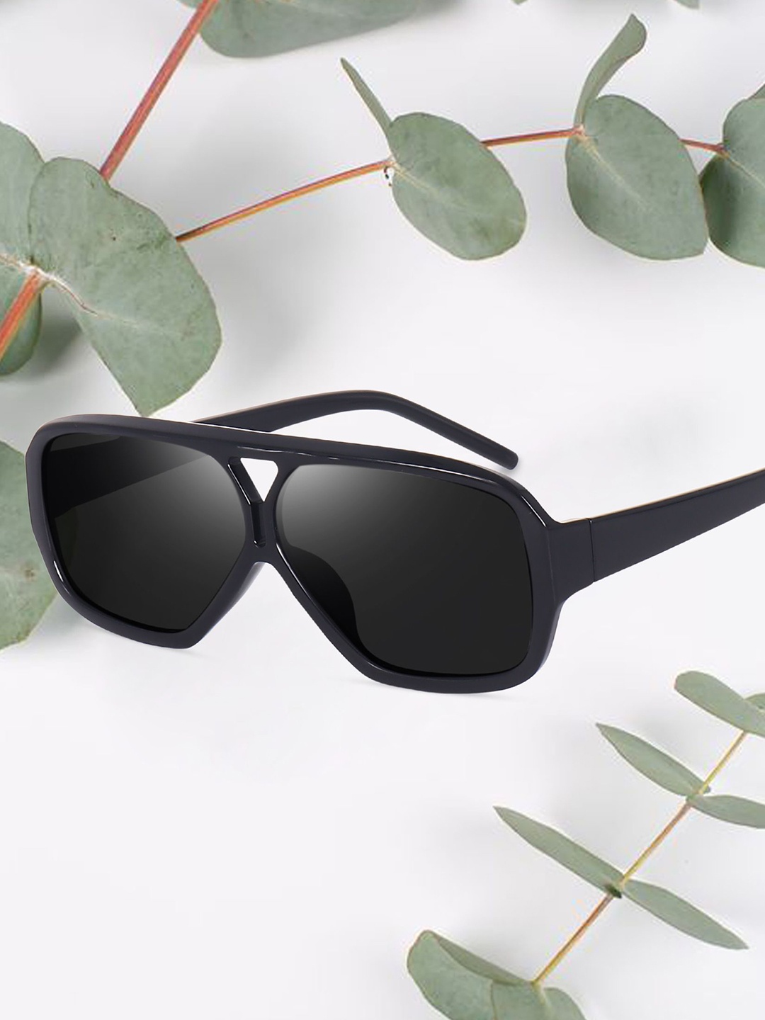 

Peter Jones Eyewear Unisex Aviator Sunglasses with UV Protected Lens ZN3847B-Black