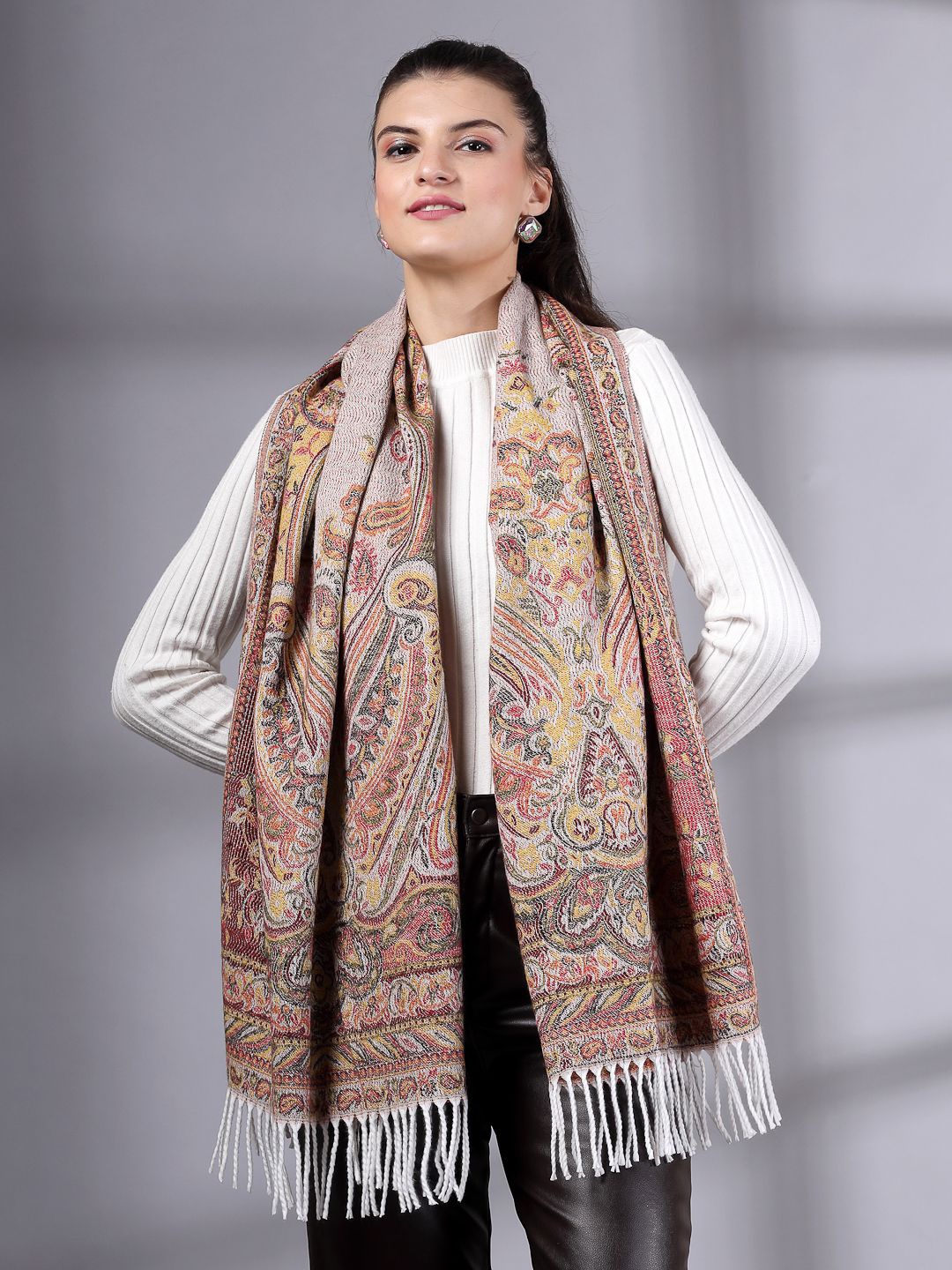 

Mafadeny Women Ethnic Motifs Printed Stole, Pink