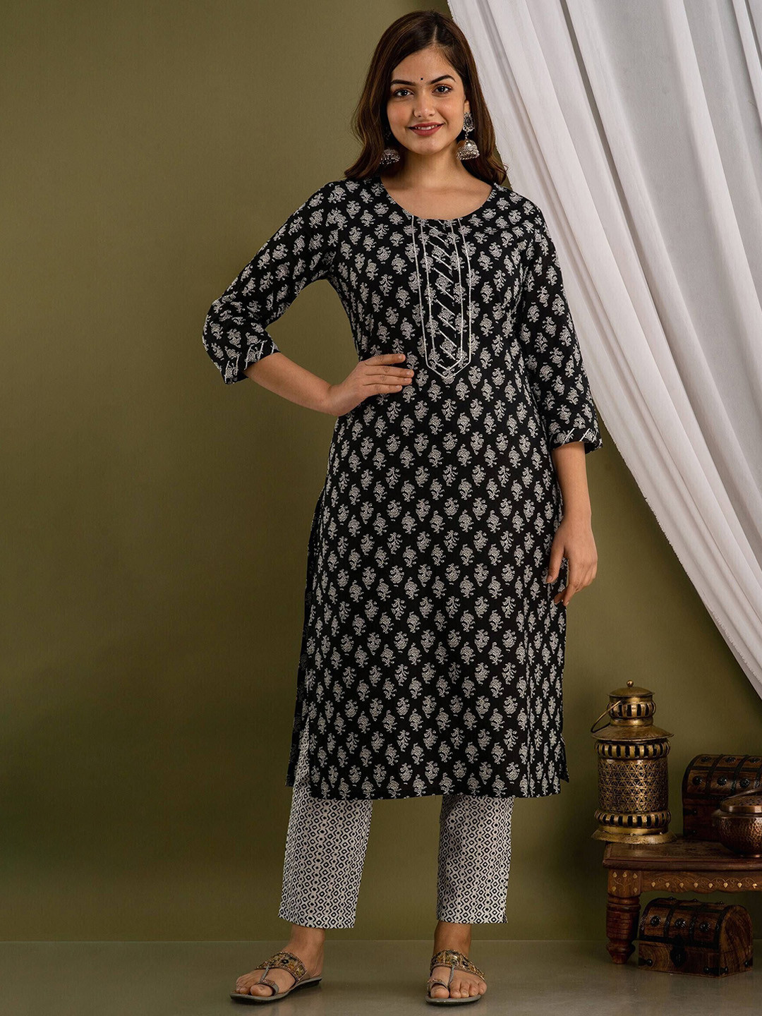 

P3D CREATION Ethnic Motifs Printed Pure Cotton Straight Kurta with Trousers & With Dupatta, Black