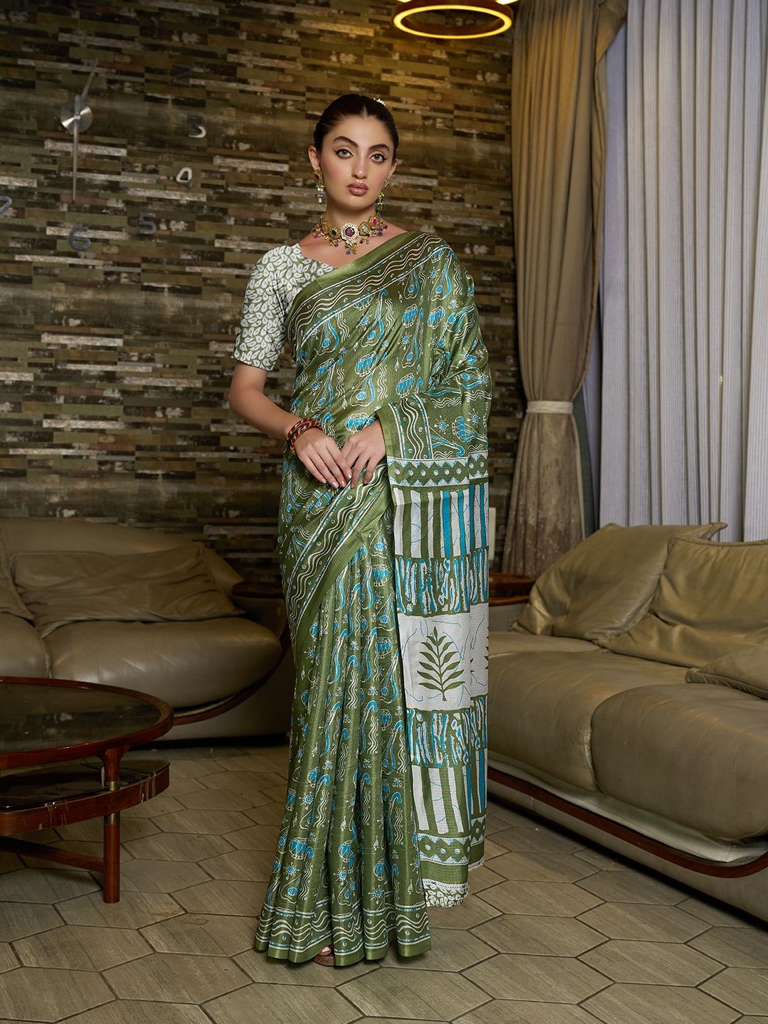 

KAYOMMI Ethnic Motifs Pure Silk Digital Block Printed Saree, Green