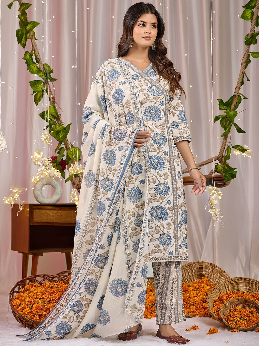 

P3D CREATION Floral Printed Pure Cotton Straight Kurta with Trousers & Dupatta, Blue