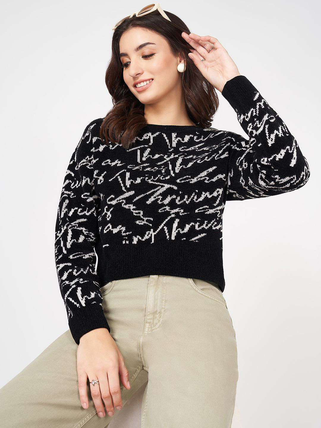 

People Women Typography Printed Crop Pullover, Black