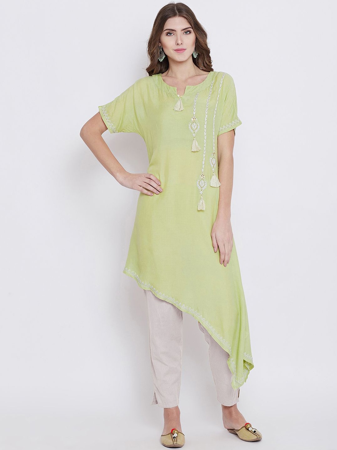 

The Kaftan Company Round Neck Short Sleeves Regular Chikankari Modal Kurta, Green