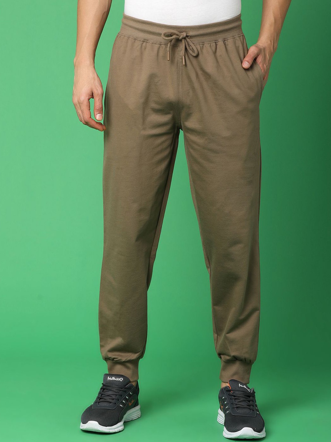 

V-Mart Men Mid Rise Regular Fit Joggers, Brown