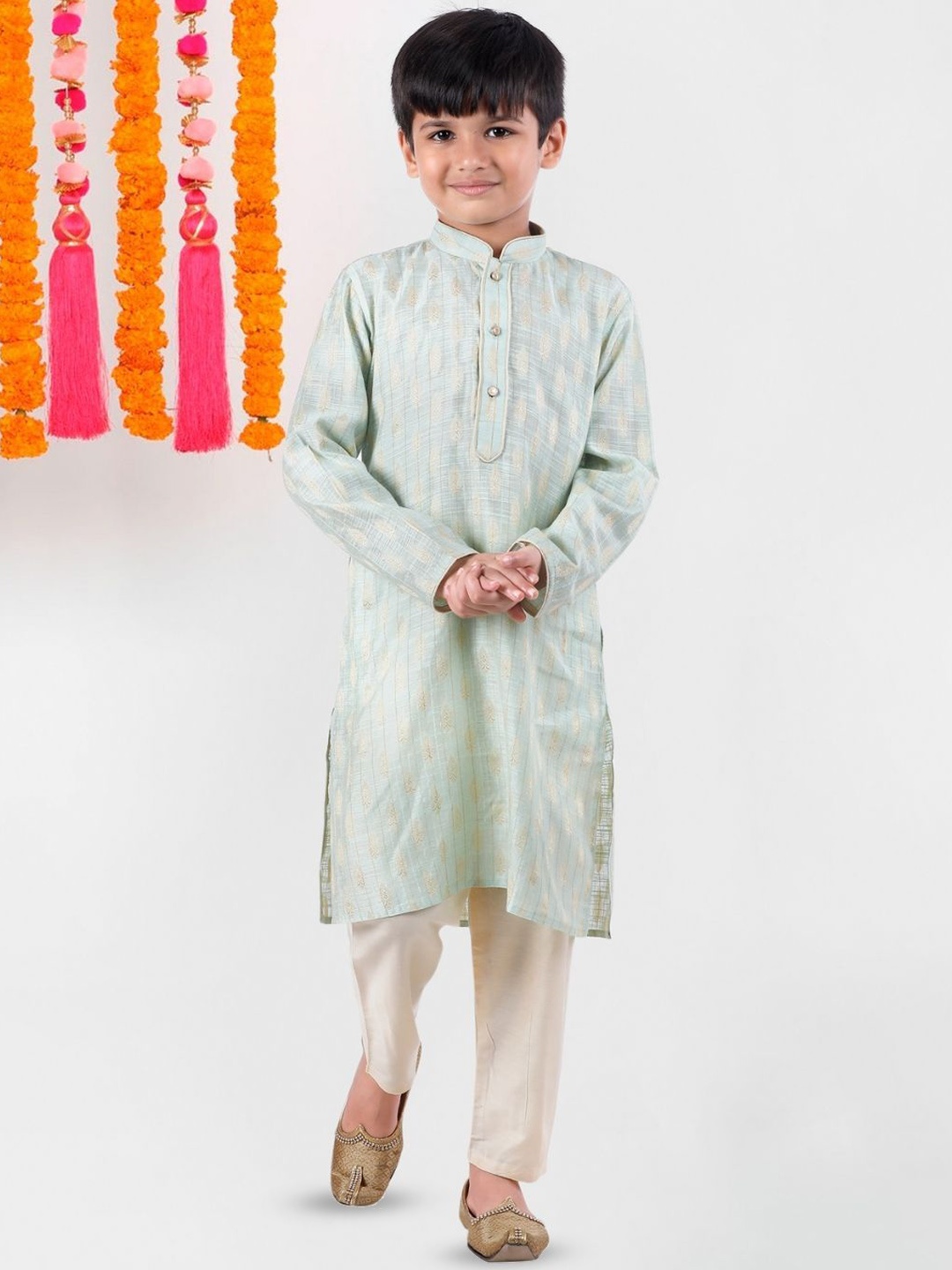 

Pehanaava Boys Ethnic Motifs Woven Design Pure Cotton Kurta With Pyjamas, Blue
